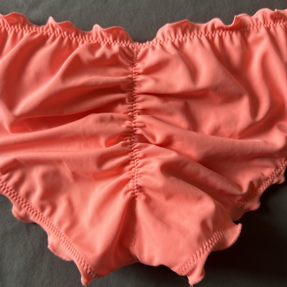 Victoria’s Secret bikini bottom - Picture 5 of 6